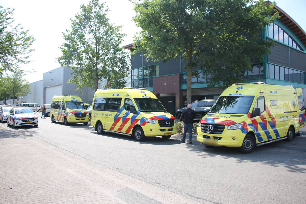 Twee gewonden na steekpartij, persoon aangehouden