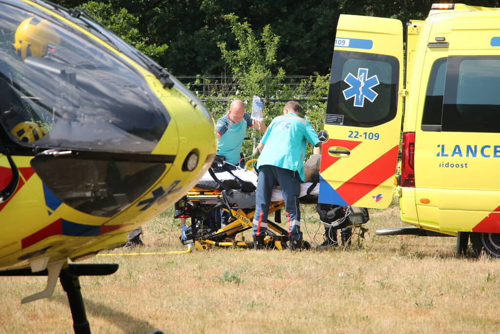 Twee gewonden na steekpartij, persoon aangehouden