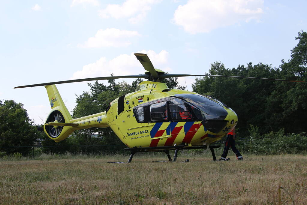 Twee gewonden na steekpartij, persoon aangehouden