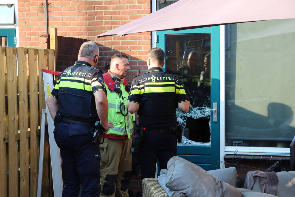 Twee konijnen gered door brandweer bij brand