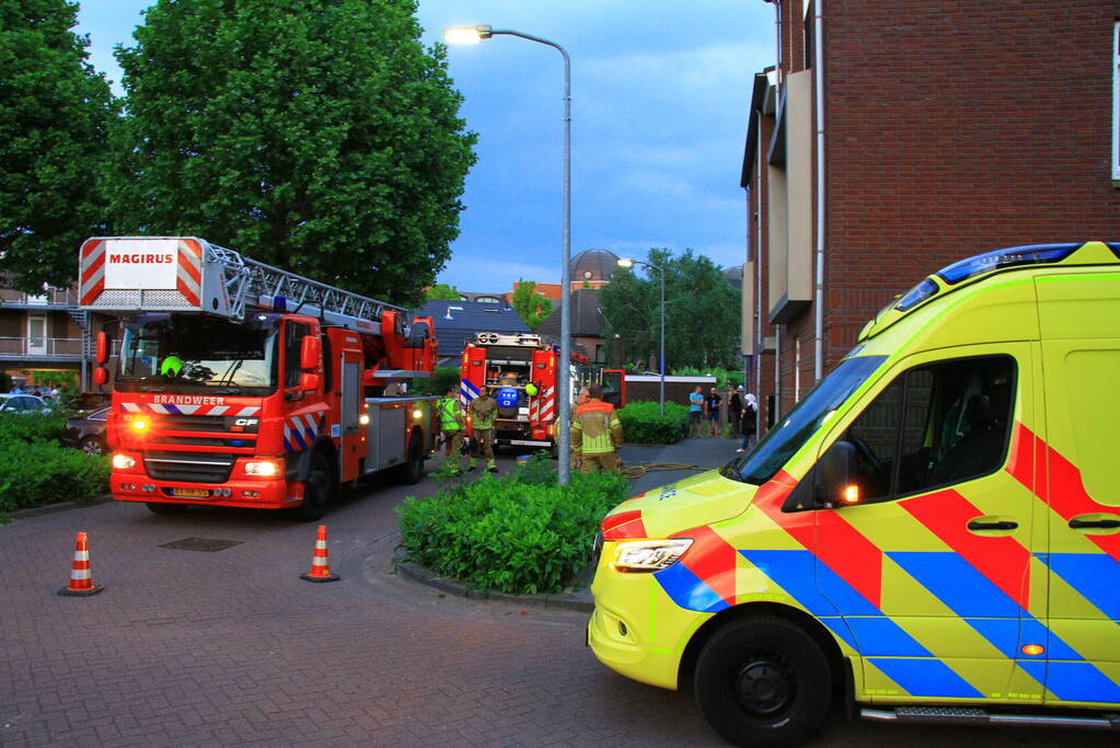 Hevige rookontwikkeling bij brand in appartement