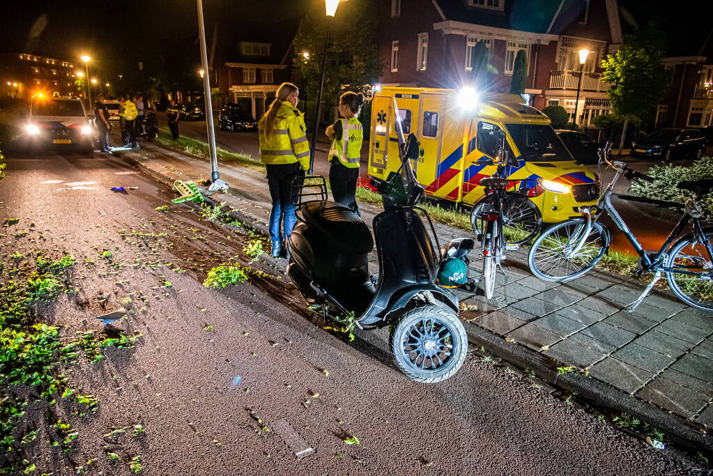 Scooterrijder aangehouden na frontale botsing