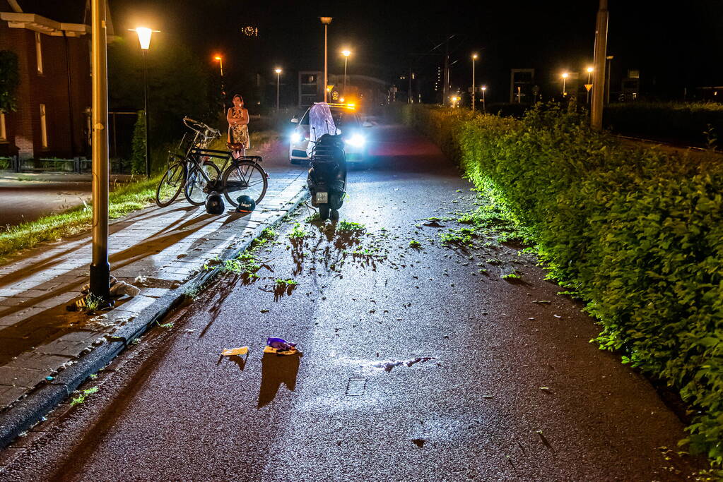 Scooterrijder aangehouden na frontale botsing