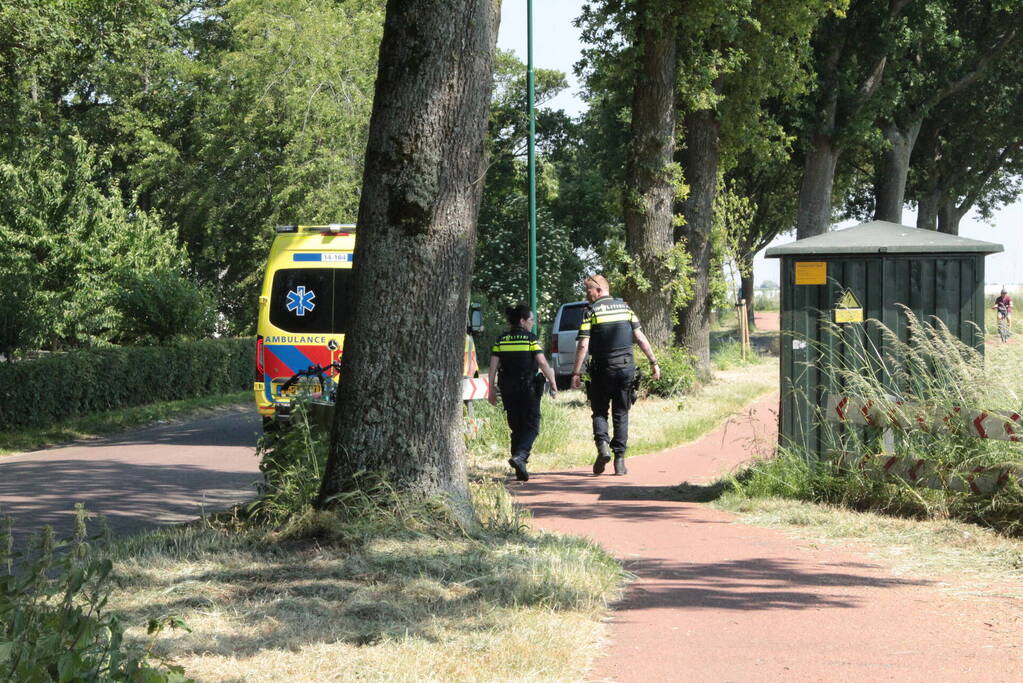 Fietsers botsen op elkaar in krappe bocht