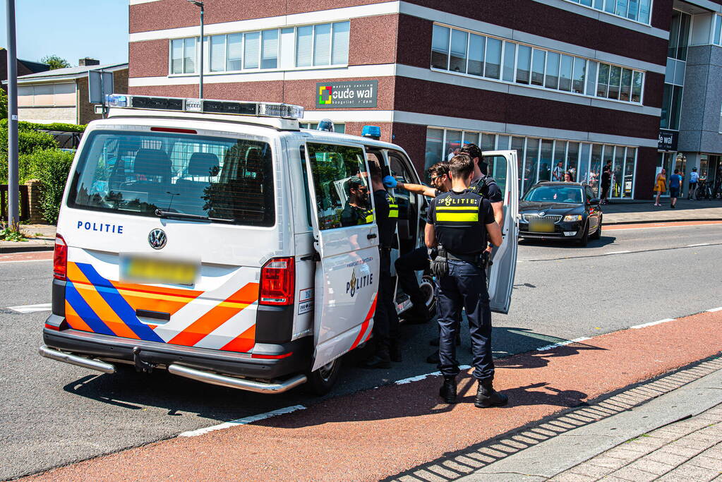 Agressieve alcomobilist aangehouden na aanrijding