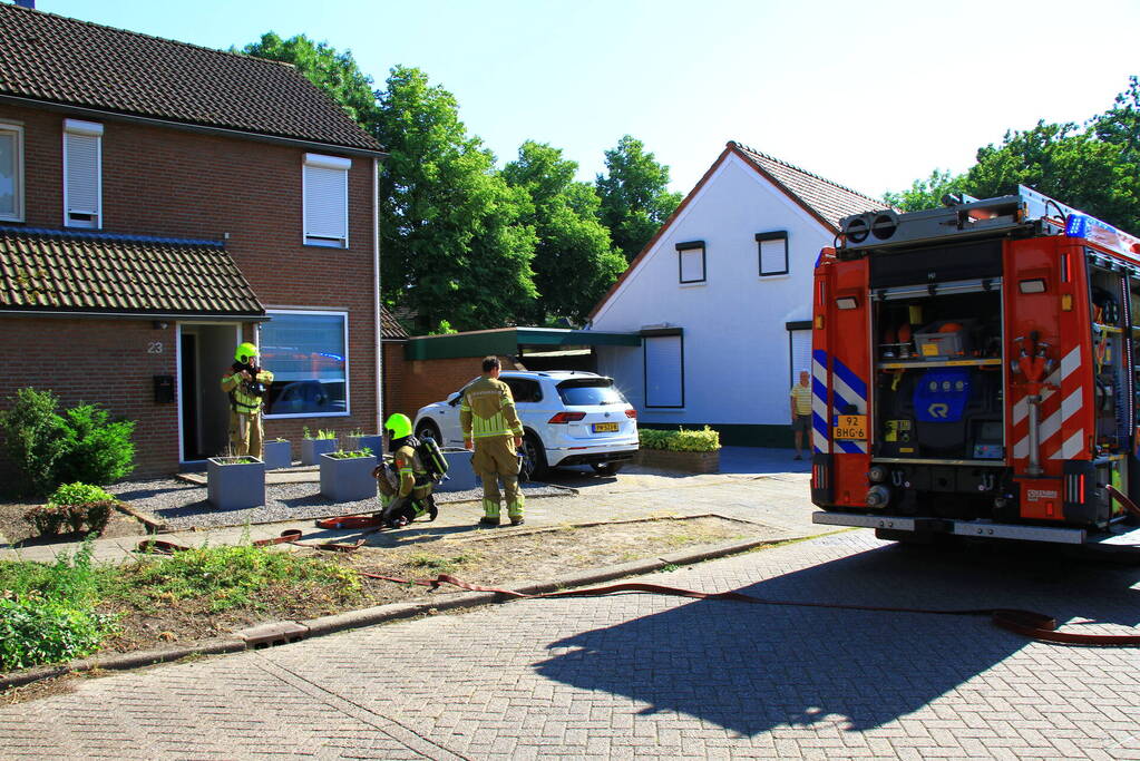 Bewoner voorkomt brand in achtertuin