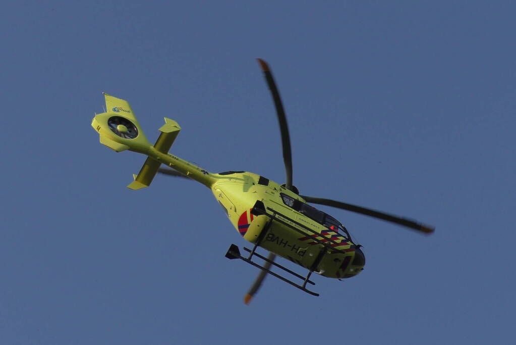 Traumahelikopter ingezet voor medische noodsituatie op straat