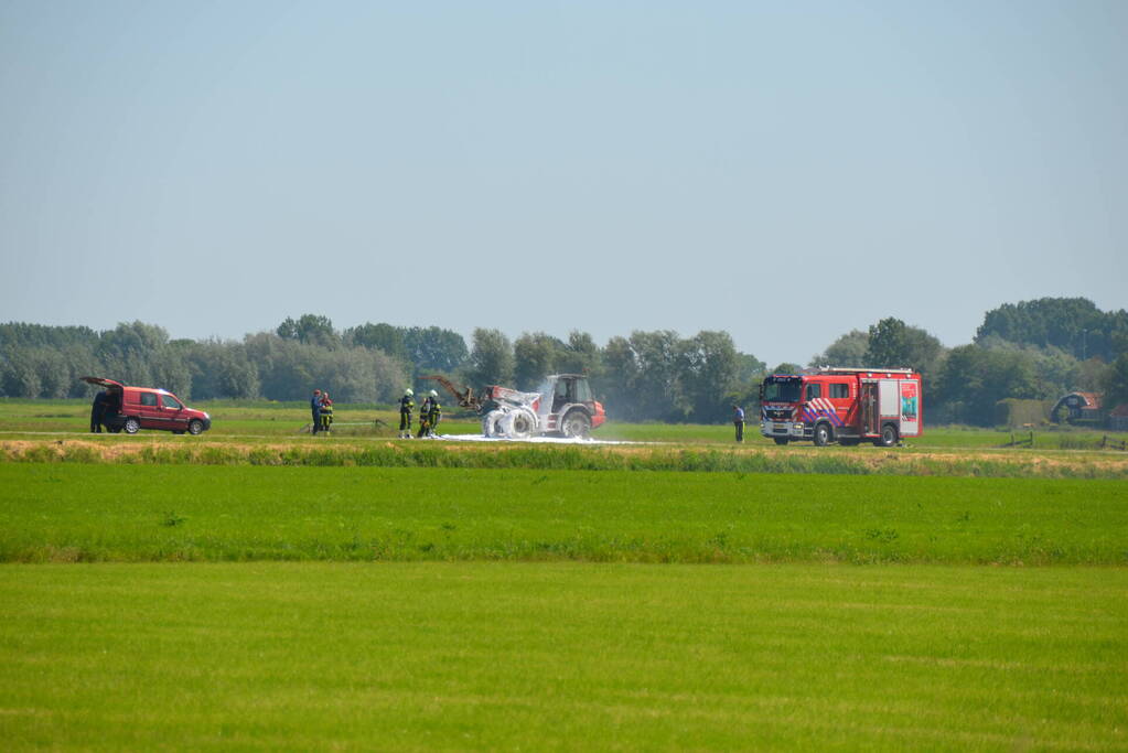 Brandweer blust brandende verrijker
