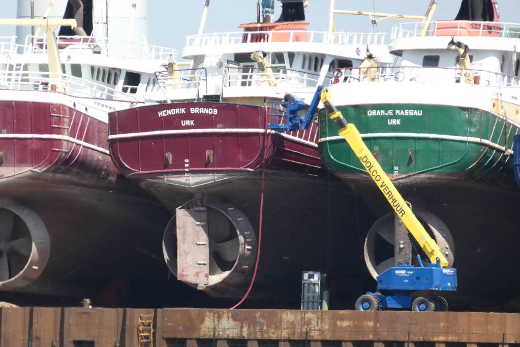Scheepsbrand bij ijzerwarenhandelaar