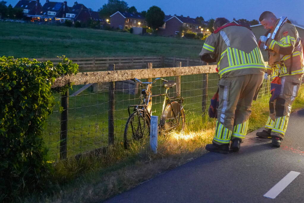 Fiets ligt dagenlang in water