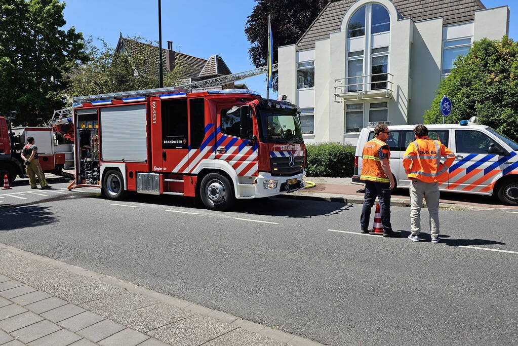 Brand in isolatie van dak