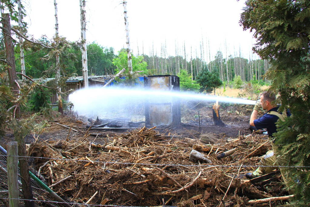 Nacontrole in bos na brand