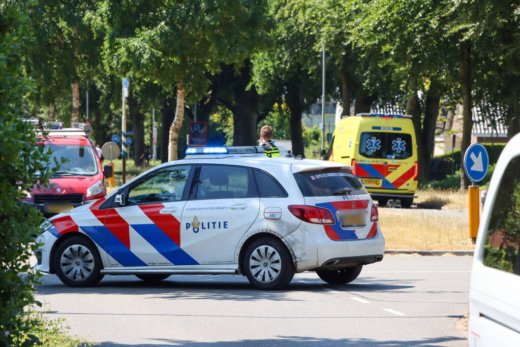 Twee fietsers in aanrijding