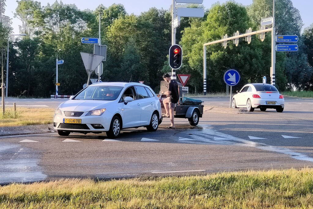 Brandweer treft smeulende BBQ aan na containerbrand