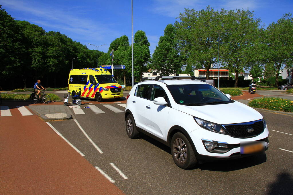 Bestuurder scootmobiel ernstig gewond bij aanrijding