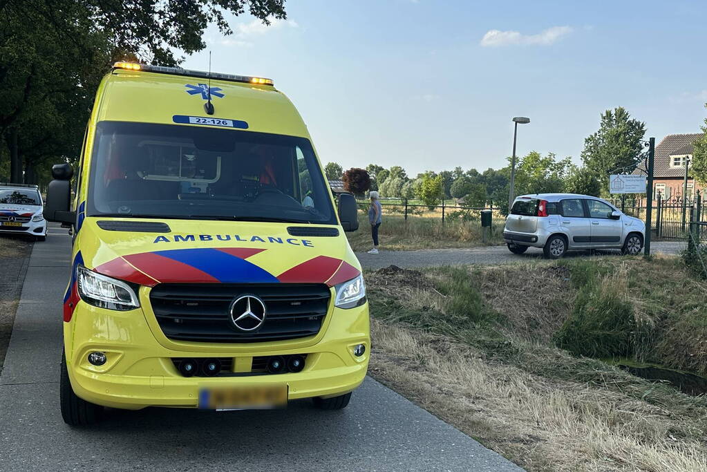 Scooterrijder gewond bij botsing met auto