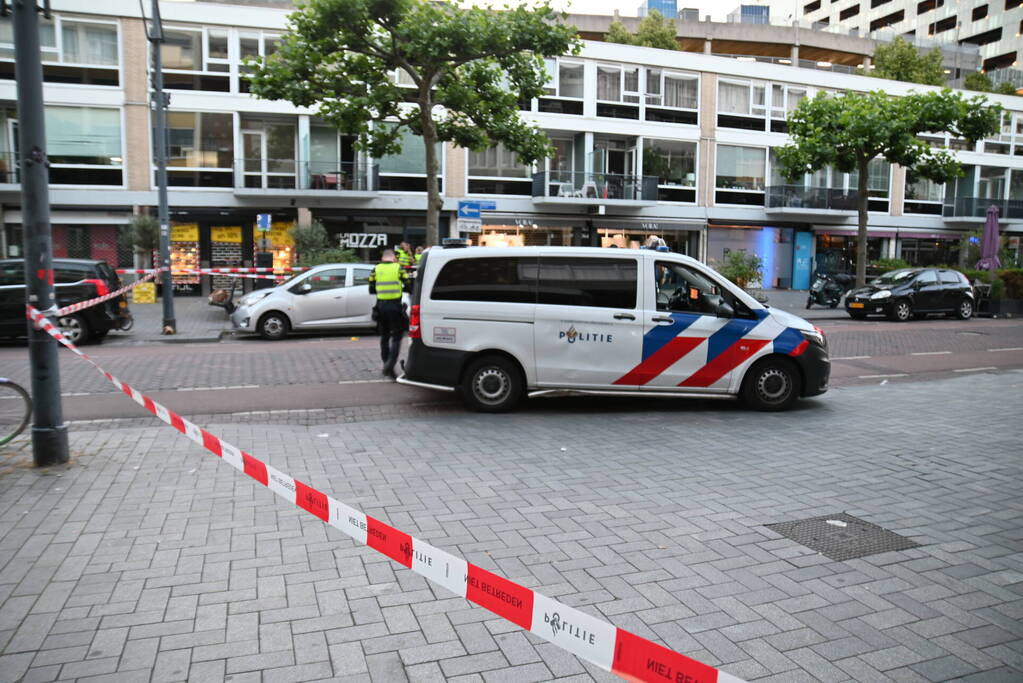 Persoon zwaargewond bij steekpartij