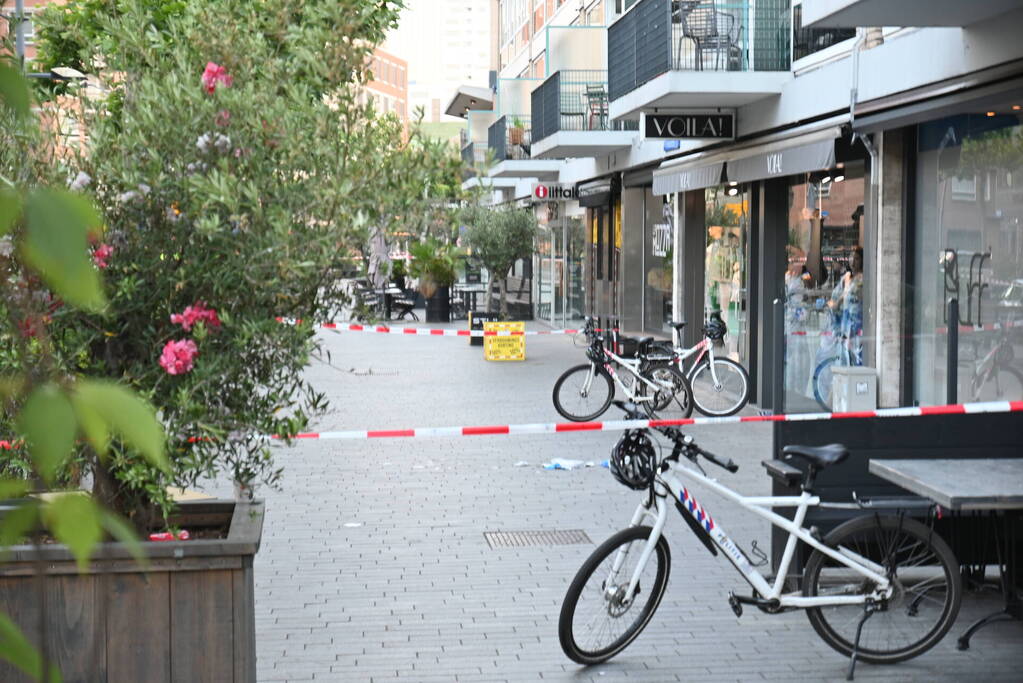 Persoon zwaargewond bij steekpartij