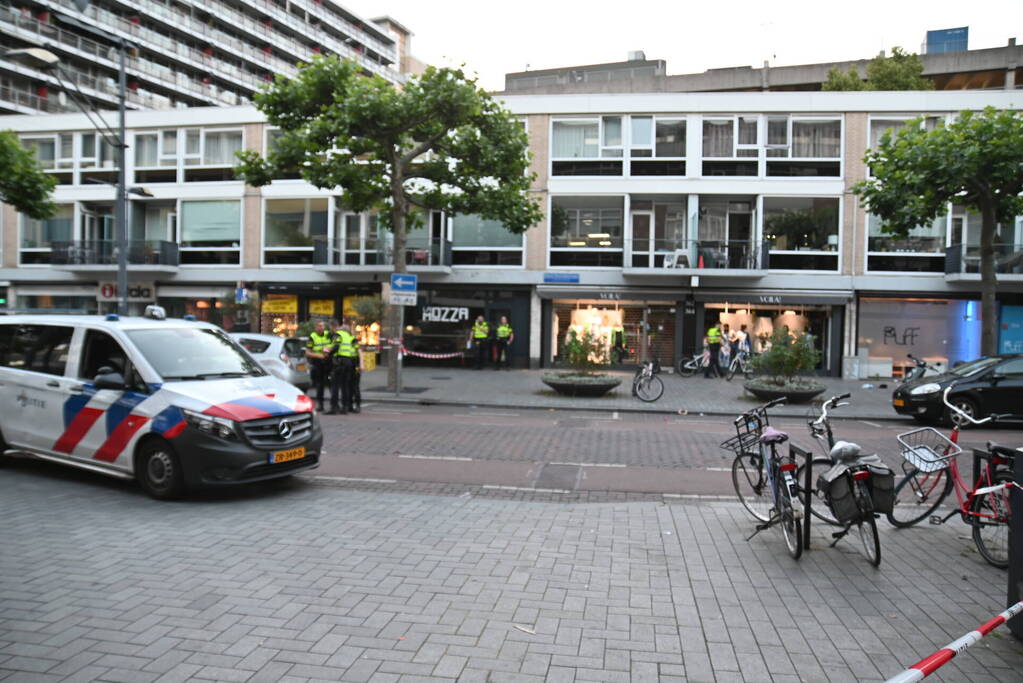 Persoon zwaargewond bij steekpartij