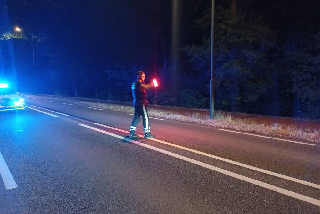 Scooterrijder gewond bij botsing tegen verkeersbord