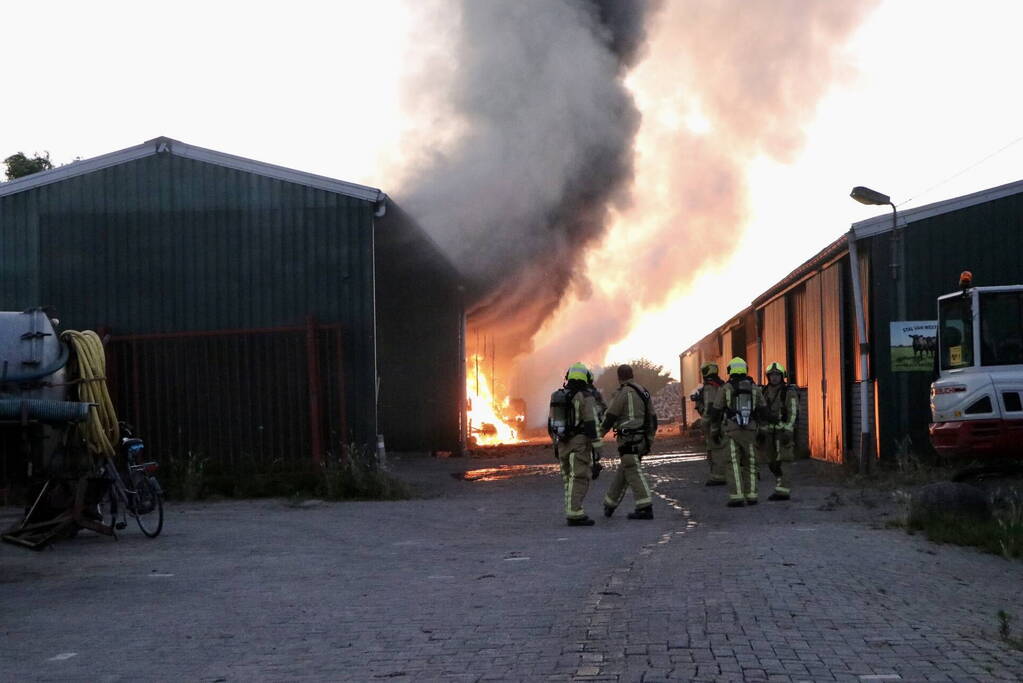 Grote brand in loods