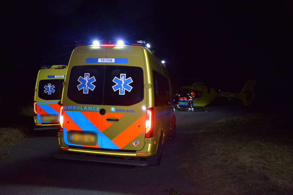 Nachtelijke inzet van traumahelikopter in polder