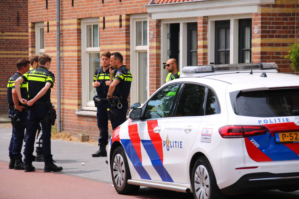 Persoon in wang gestoken verdachten aangehouden