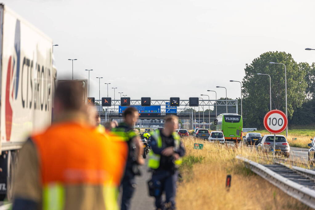 Dode bij aanrijding met vrachtwagen