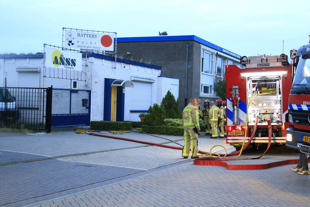 Brand in opslag met fietsaccu's