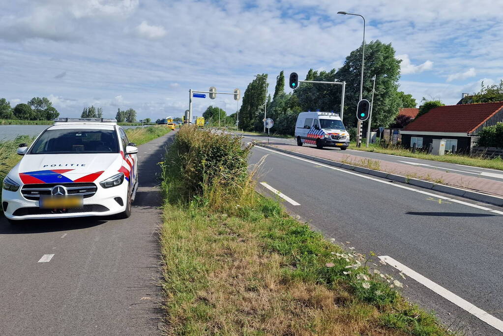 Man overleden, scheepvaartverkeer is gestremd