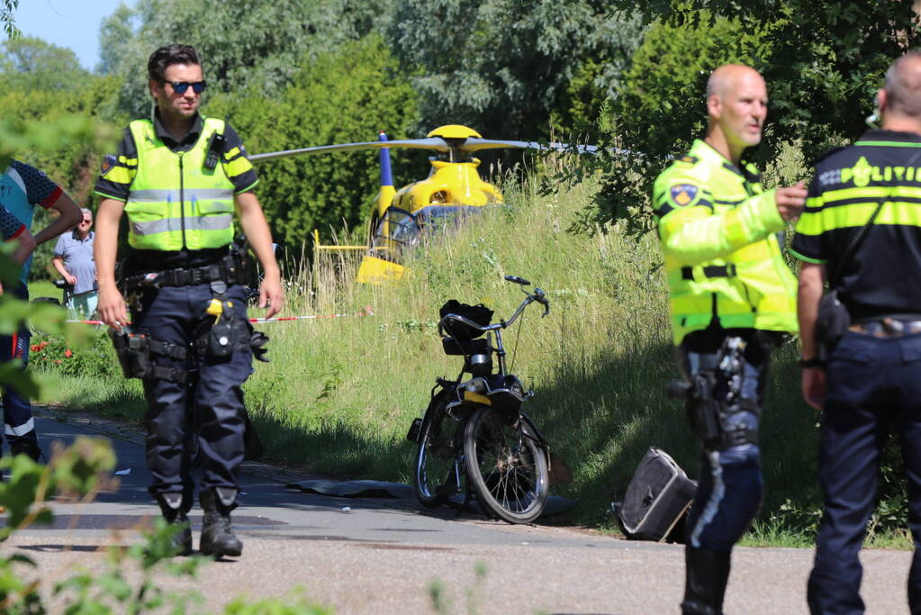 Club van solexrijders aangereden