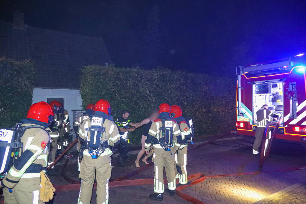 Kind roep om hulp bij woningbrand