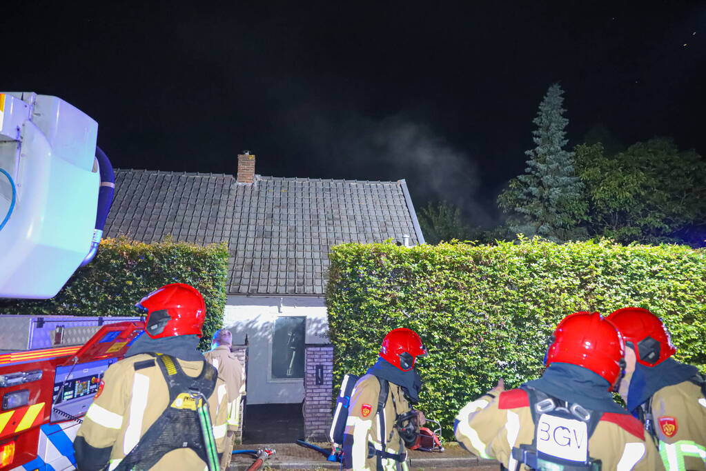 Kind roep om hulp bij woningbrand