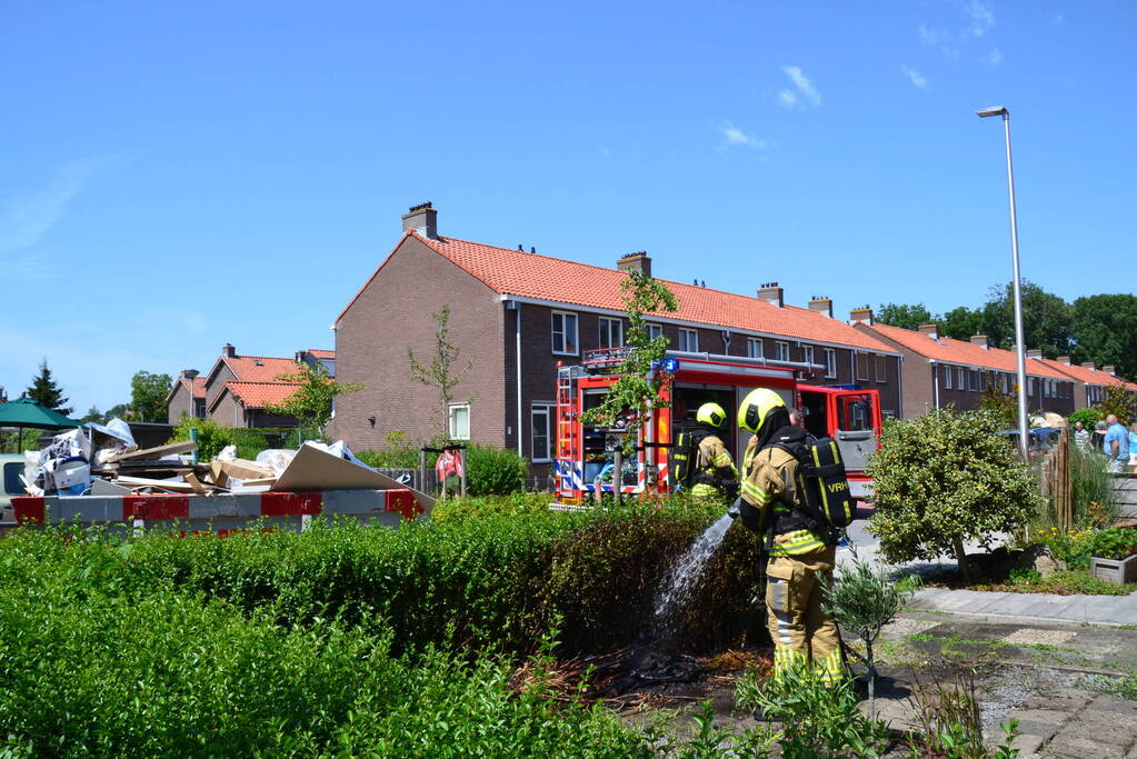 Tuinbrand door onkruidverbranding