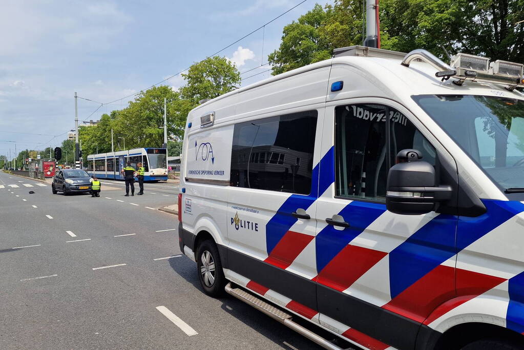 Kind gewond bij aanrijding met auto