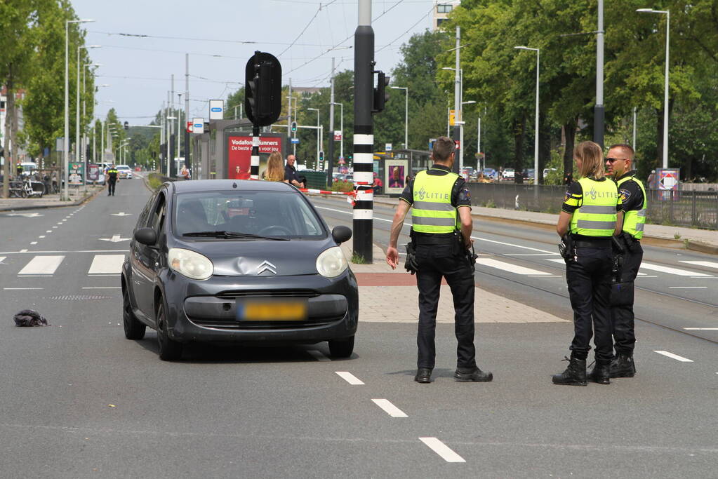 Kind gewond bij aanrijding met auto