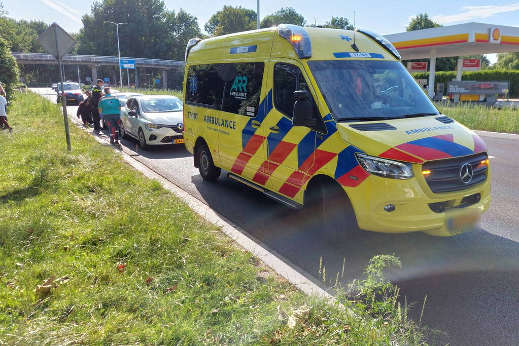 Schade bij ongeval tussen twee voertuigen