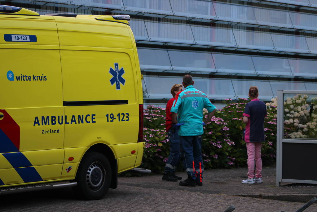 Persoon zorgt tweemaal voor inzet hulpdiensten