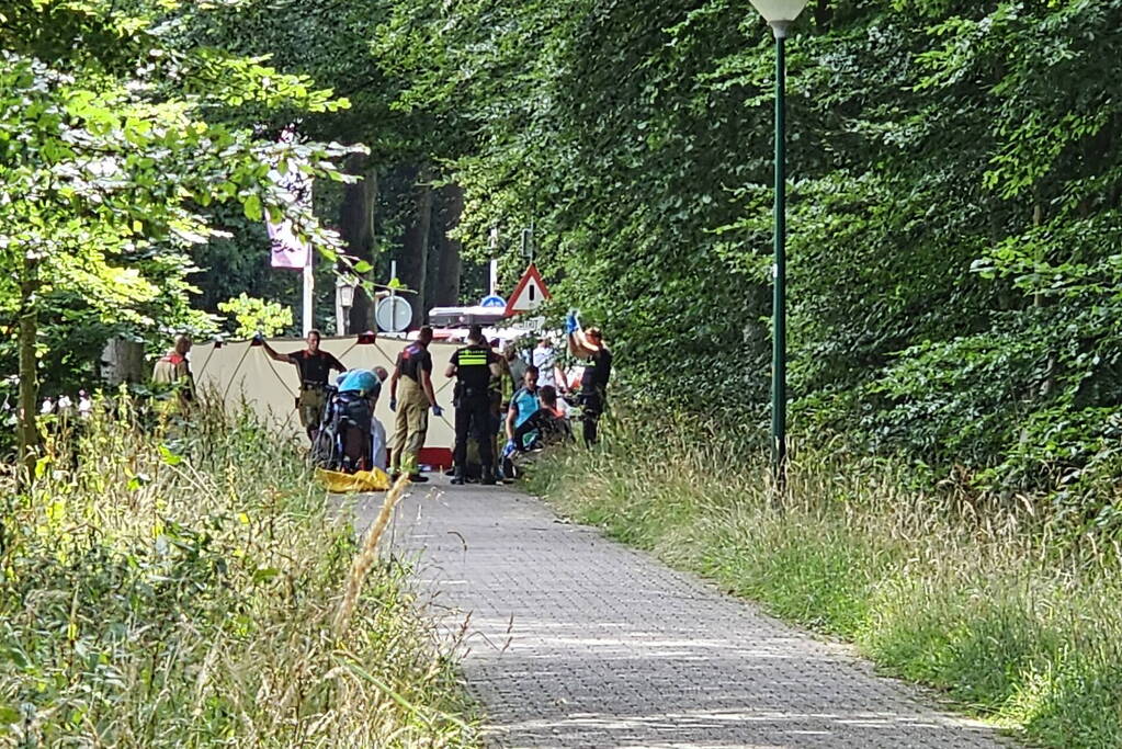 Fietser ernstig gewond na val met fiets