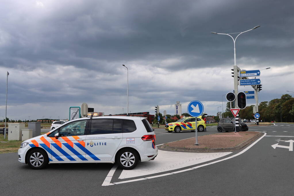 Voertuigen in botsing op kruising