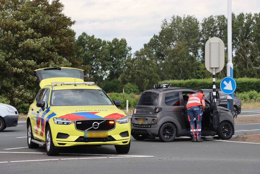 Voertuigen in botsing op kruising