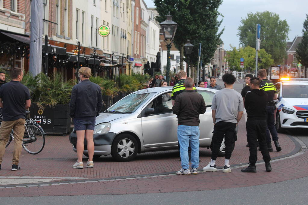 Fietser gewond bij botsing met auto