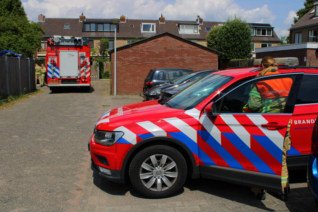 Gevaarlijk stof omgevallen in schuur