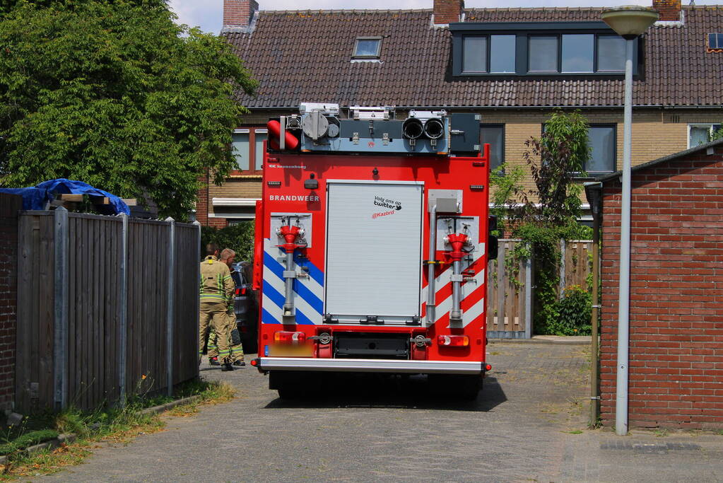 Gevaarlijk stof omgevallen in schuur