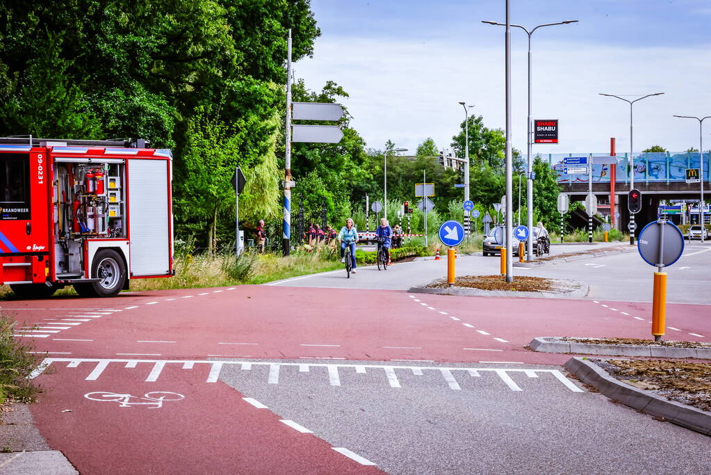 Houten paal door gasleiding geslagen