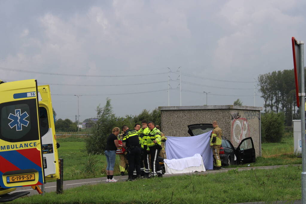 Persoon overleden na ongeval op carpoolplaats