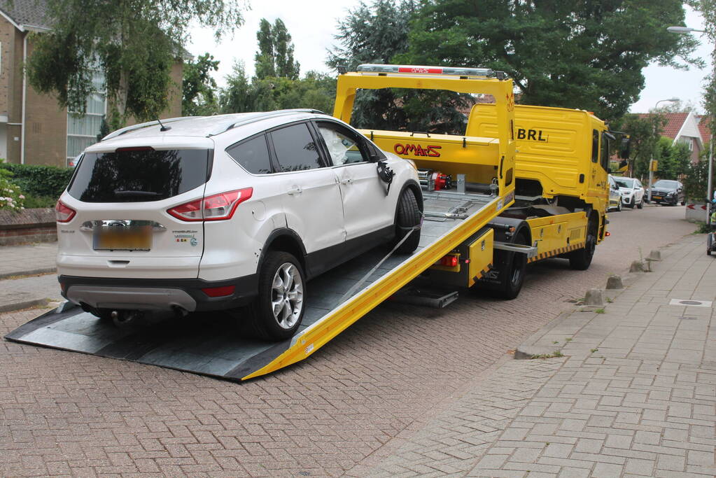 Gewonden nadat auto over de kop slaat