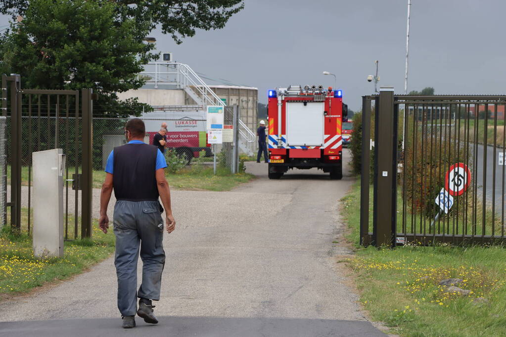 Grote brand op terrein van rioolwaterzuivering
