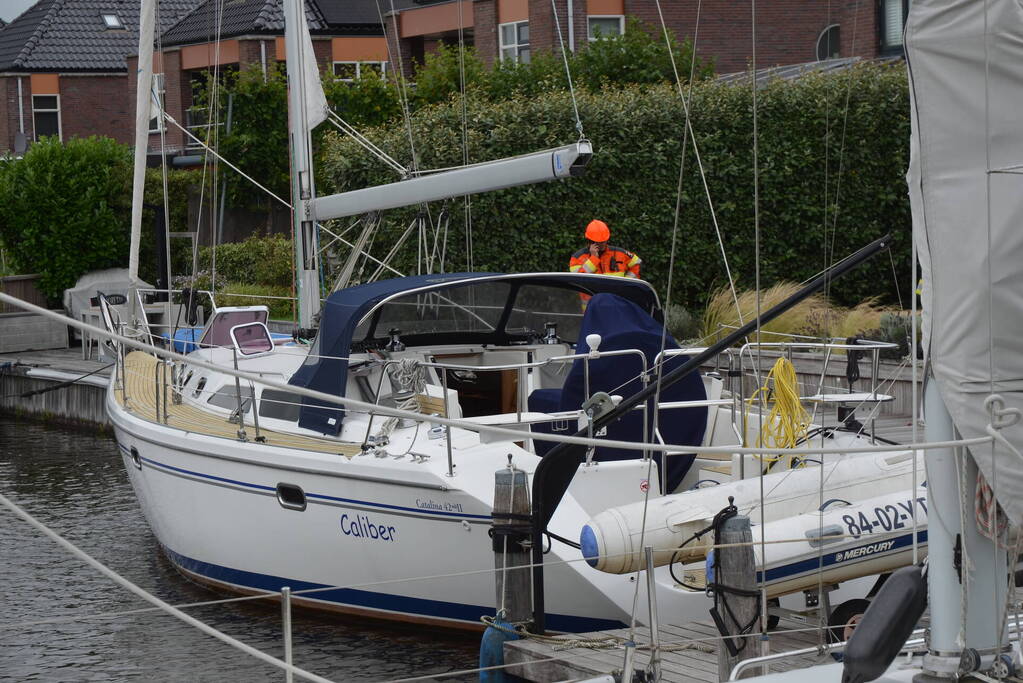 Brandweer ingezet voor verhitte accu op zeiljacht