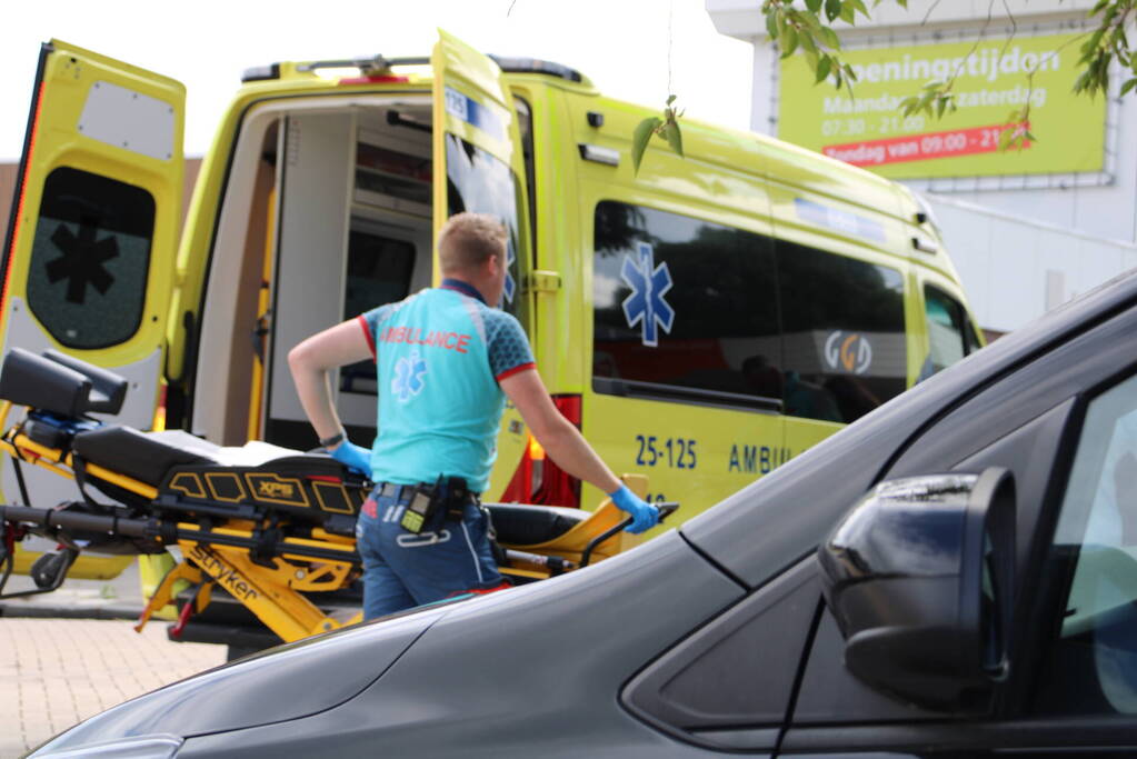 Voetganger gewond bij aanrijding met auto